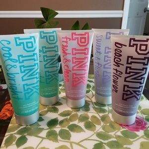 🛑 SOLD 🛑Pink wash and scrub